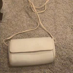 Cream small shoulder bag